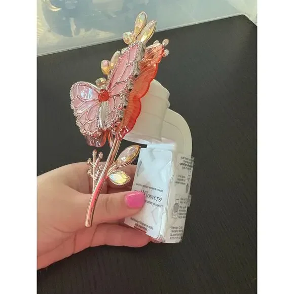 Bath and Body Works Wallflower Plug In - Picture 2 of 2